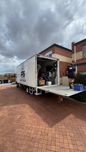 Furniture Removals, Two Removalists with truck, Delivery, MOVER