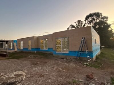 Licenced carpenters available