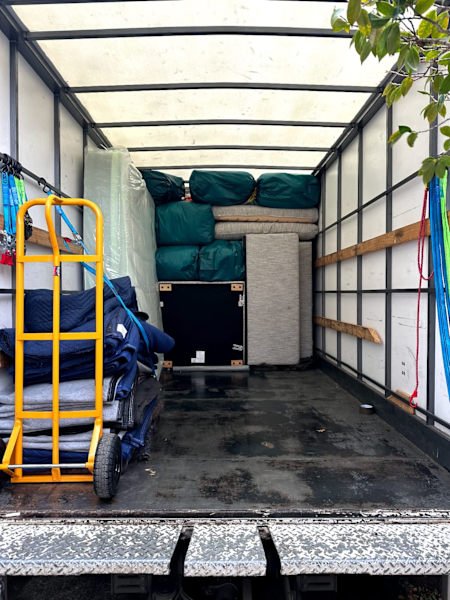 📦 Professional Moving Service – On-Time, Insured | Pirate Movers