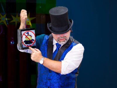 magician party children entretainer