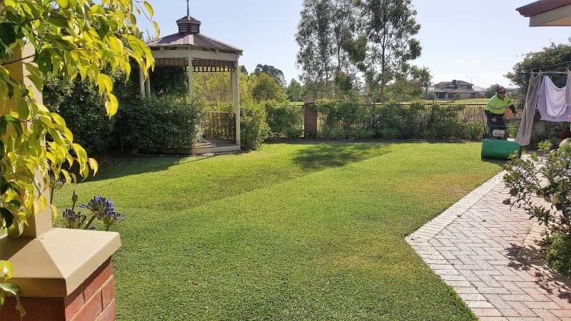 Nulawn Lawnmowing & Vertimowing