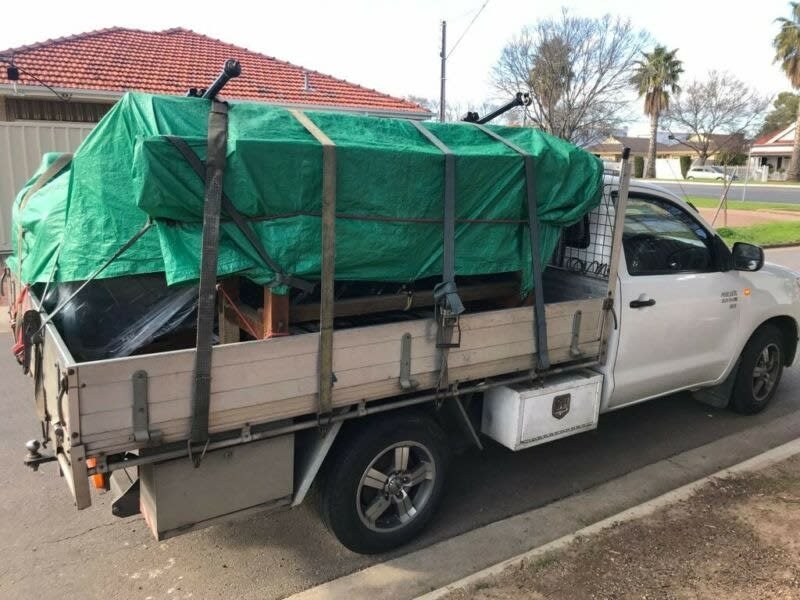 Easy UTE Deliveries/Taxi truck/Tilt Tray/Moving services(Ute & Man)