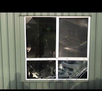 BEST PRICE GLASS REPAIRS / GLAZIER ALL AREAS