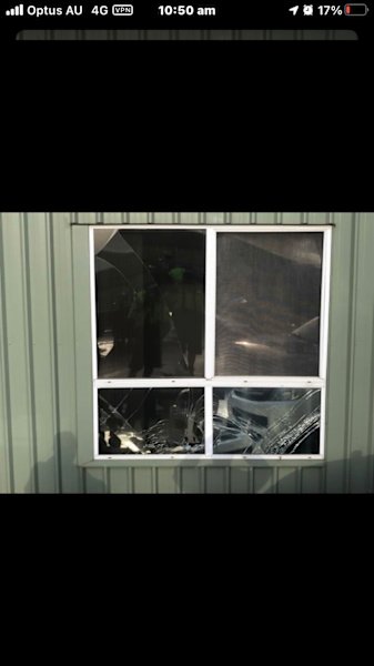 BEST PRICE GLASS REPAIRS / GLAZIER ALL AREAS