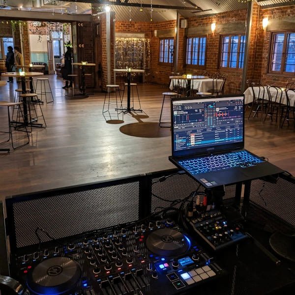 DJ HIRE PERTH: Wedding DJ - Party DJ - Any Event
