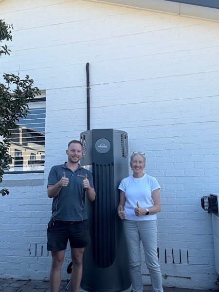 Qualified Electrician – Reliable, Insured & Local! ⚡️