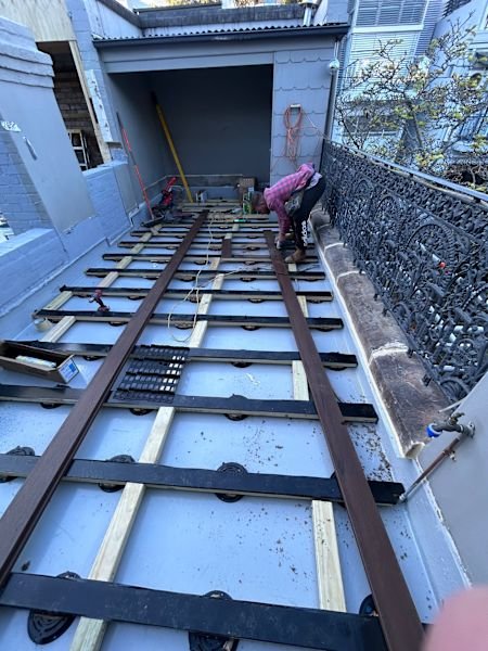 Licenced carpenters available