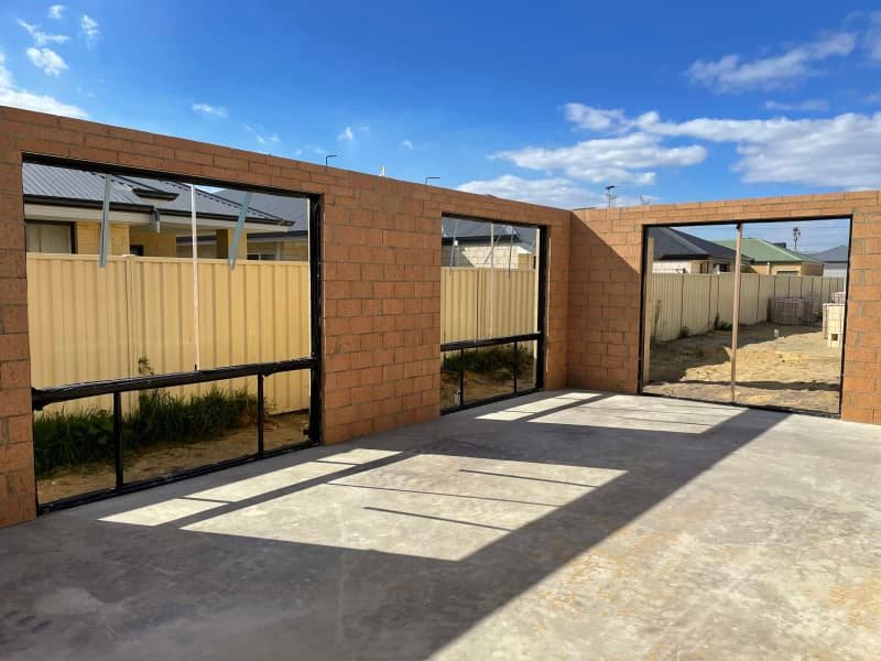 *** BRICKLAYING SERVICES ***