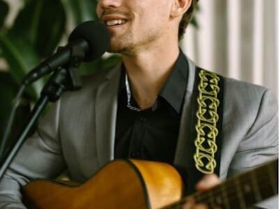 Music Lessons For All Ages!