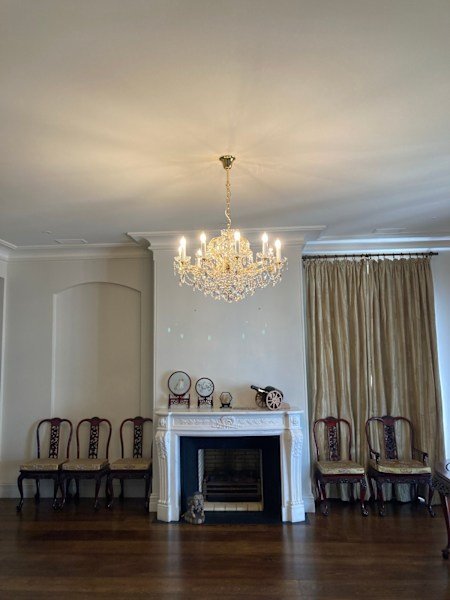 Qualified Electrician – Reliable, Insured & Local! ⚡️