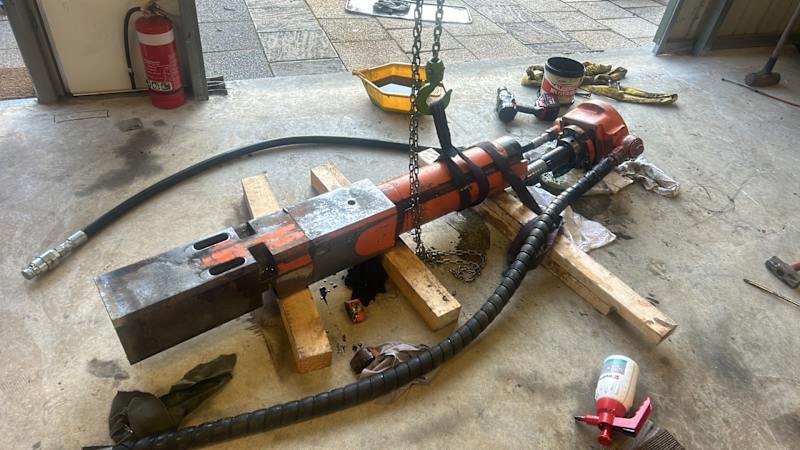 Heavy diesel earthmoving mechanic