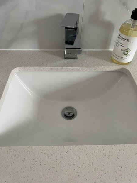 Reliable Cleaning Services – Homes & Offices