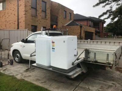 Easy UTE Deliveries/Taxi truck/Tilt Tray/Moving services(Ute & Man)