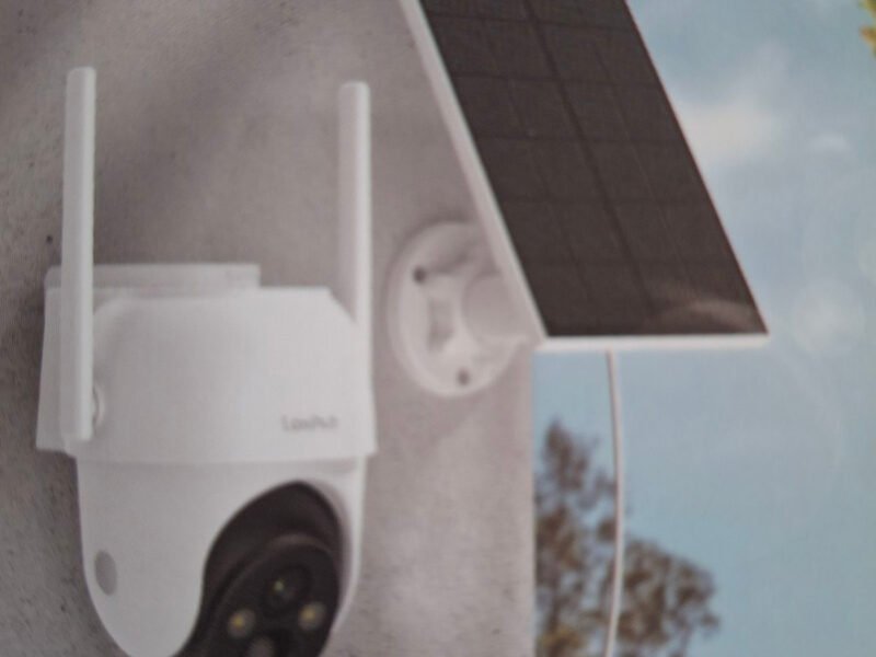 📢 FOR SALE: Solar CCTV Camera – No Wires, No Worries! 🔒☀️