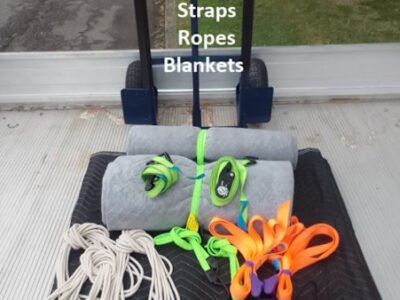 Man with EXTRA BIG TRAY Ute - From $50 - Fast & Efficient