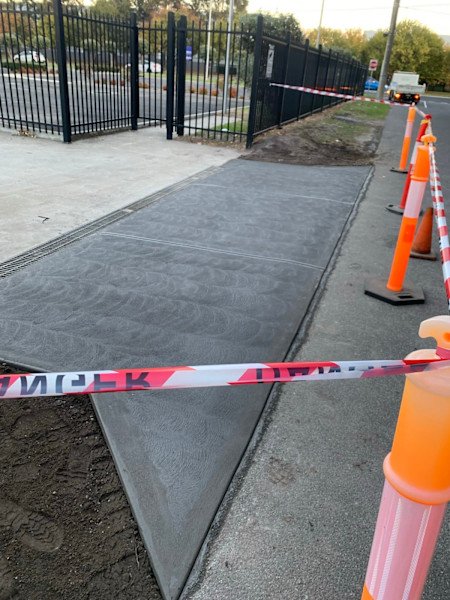 concreting slabs,retaining walls,driveways.