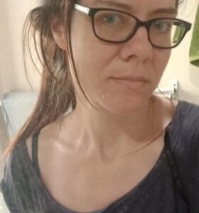 Need a last minute pet sitter / house sitter /dog sitter?