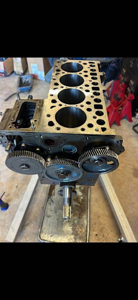 Heavy diesel earthmoving mechanic