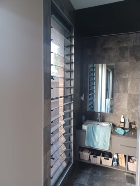 Shatted Glass Replacement Services