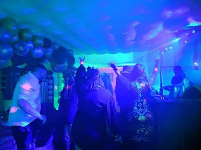 Glowing Party Cube 🧊 Hire