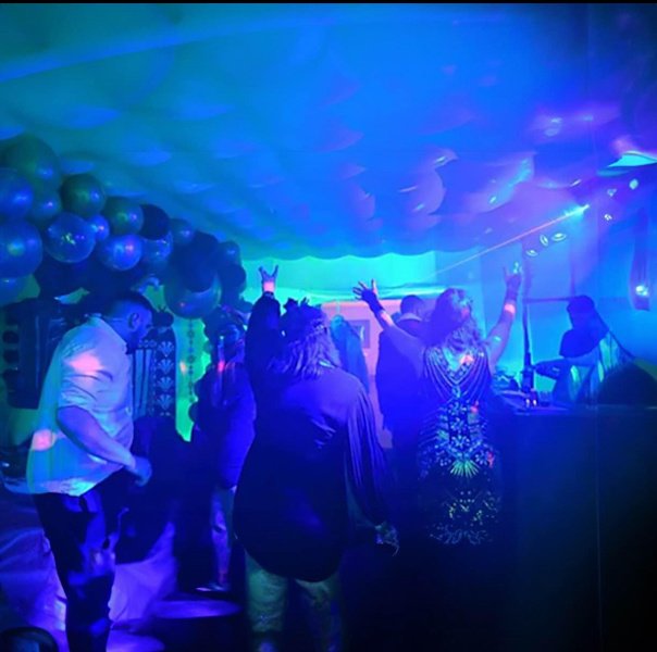 Glowing Party Cube 🧊 Hire