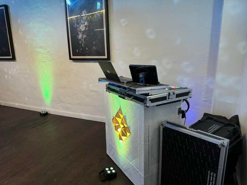 Top Soundz DJ Service